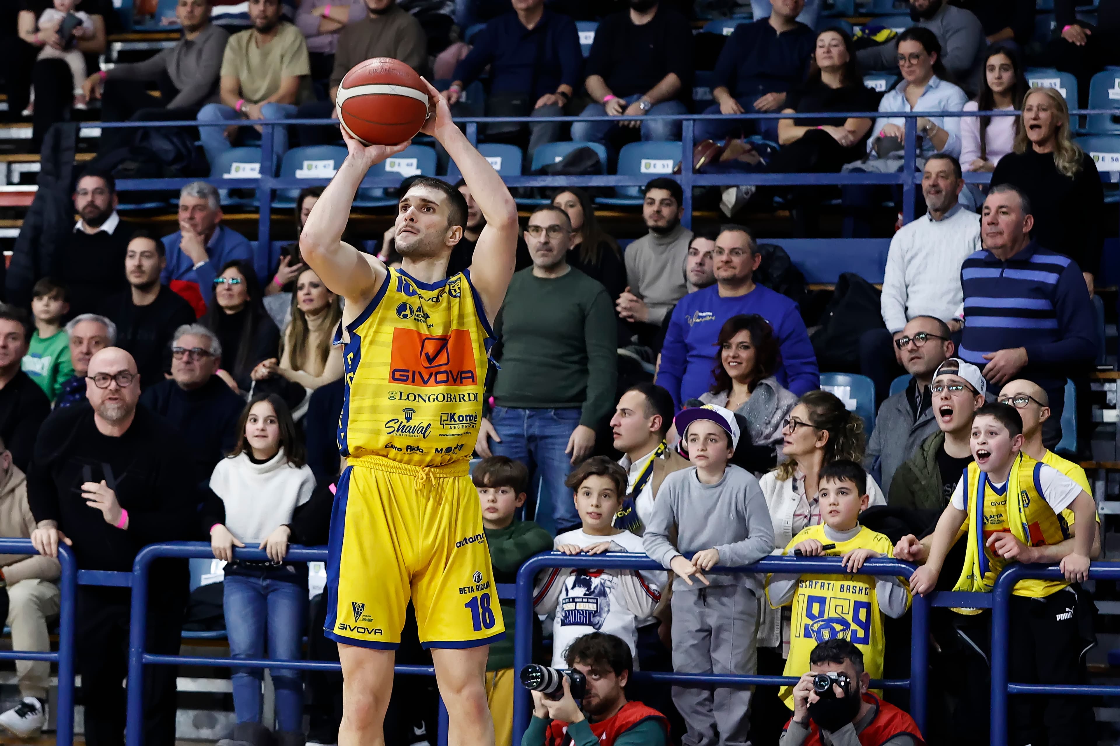 Riccardo Rossato è la nuova guardia della UNA Hotels Reggio Emilia